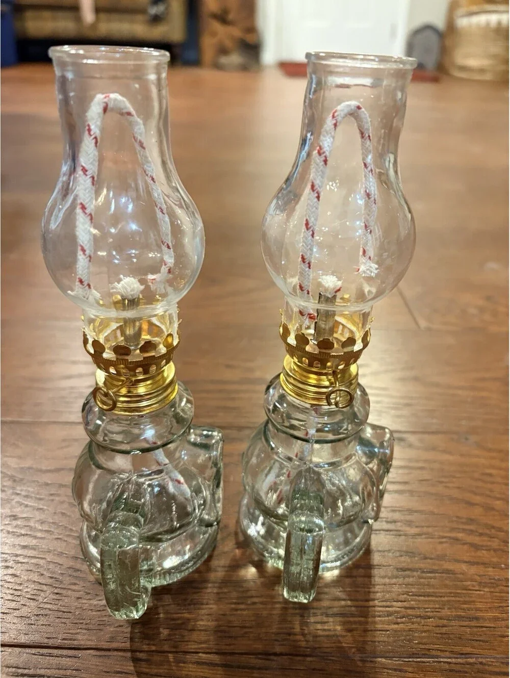 Rustic Oil Lamp Lantern Vintage Glass Kerosene Chamber Oil Lighting Lantern Home